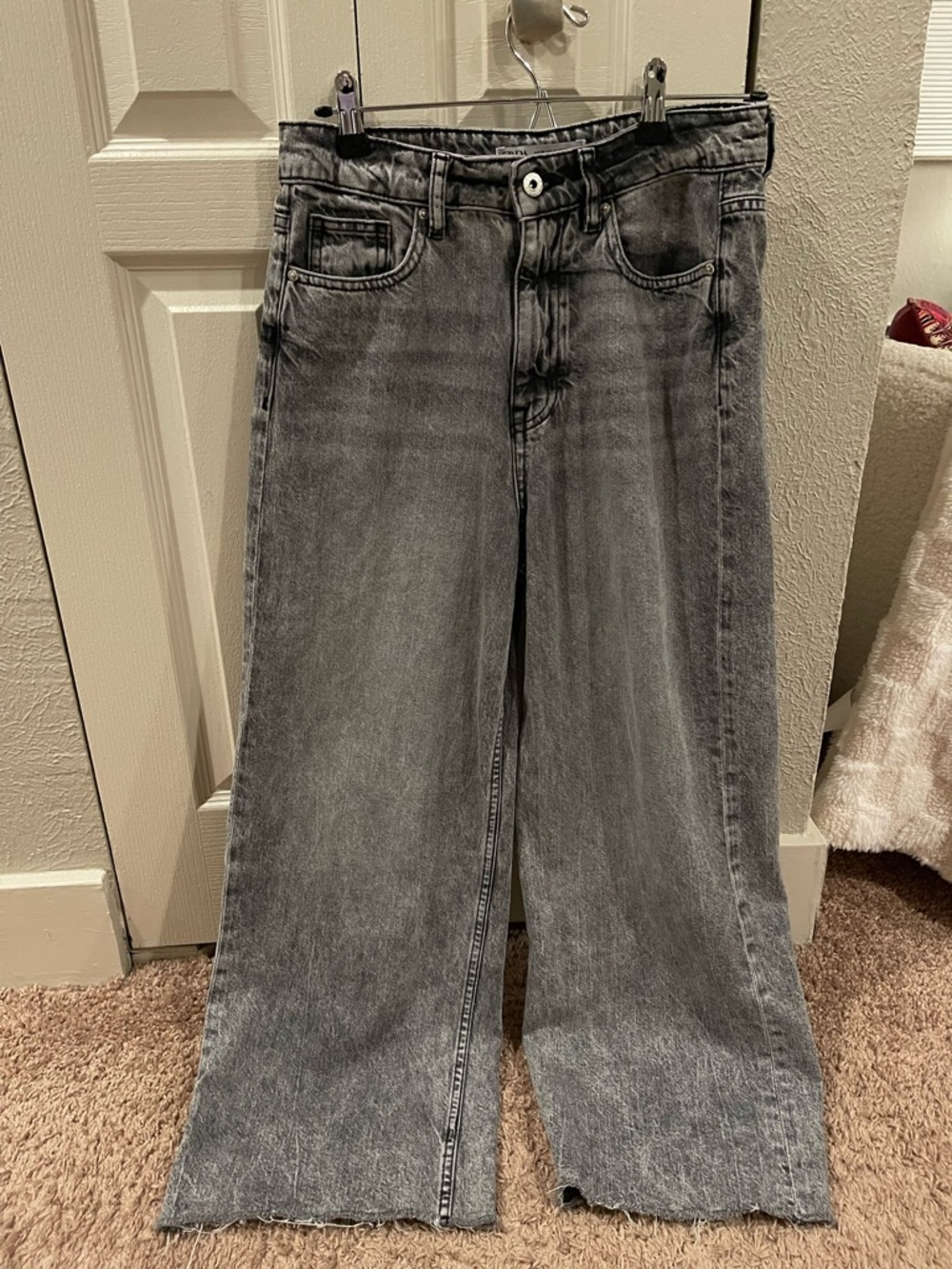 Zara Gray Wide-Leg Jeans